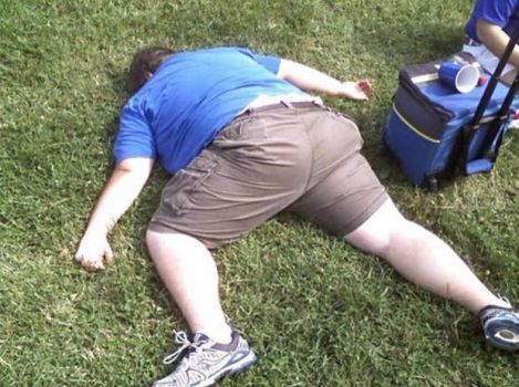 5472809_which-kind-of-a-college-football-tailgate-_3b0e3c8c_m